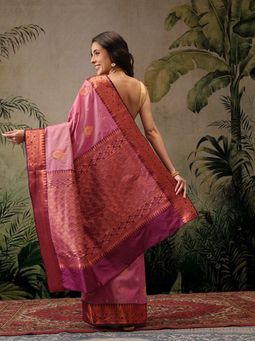 Hiral Fashion Pink Banarasi Silk Floral Woven Design Saree