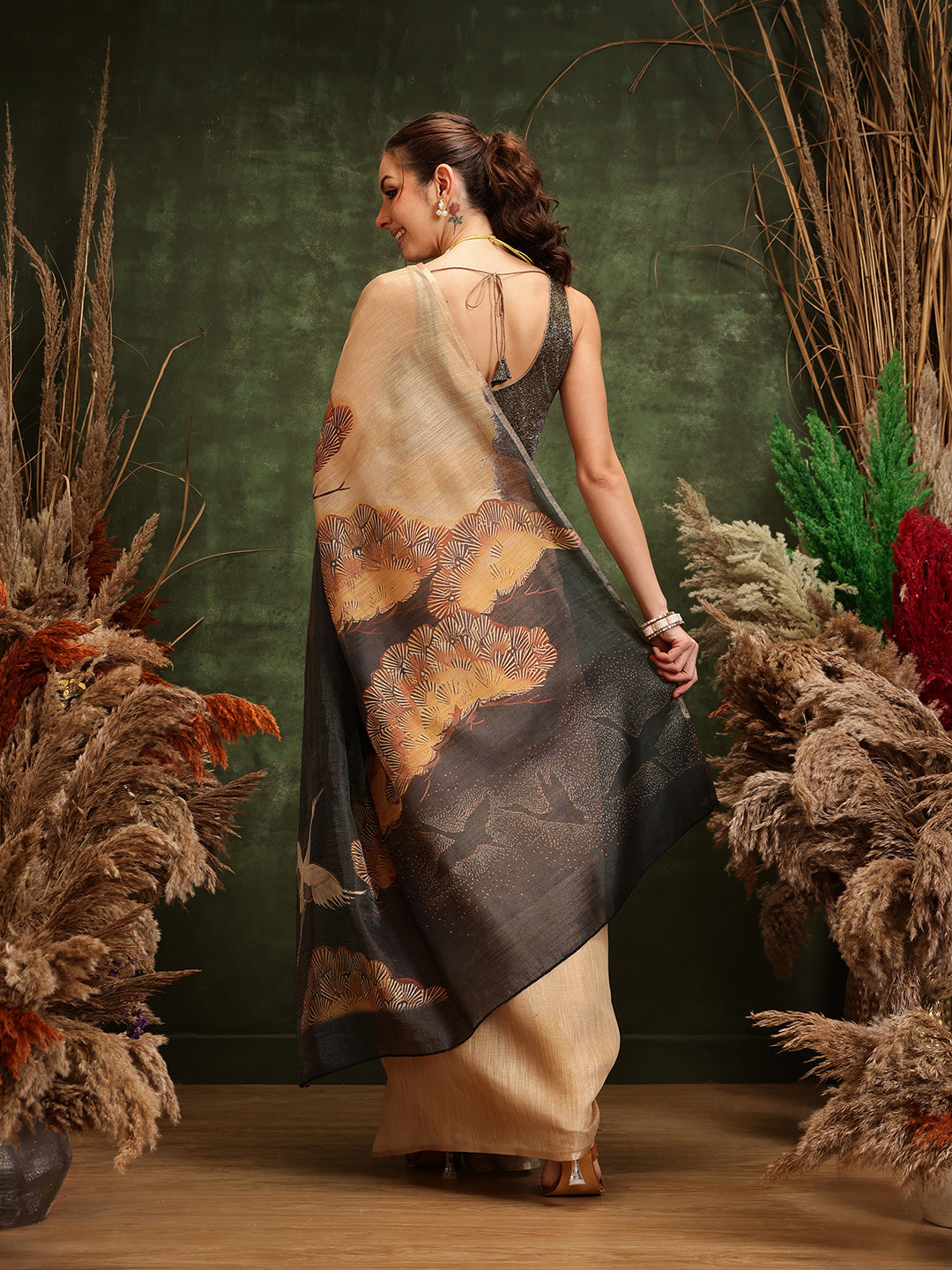Hiral Fashion Beige Bollywood Cotton Tissue Floral Digital Printed Saree