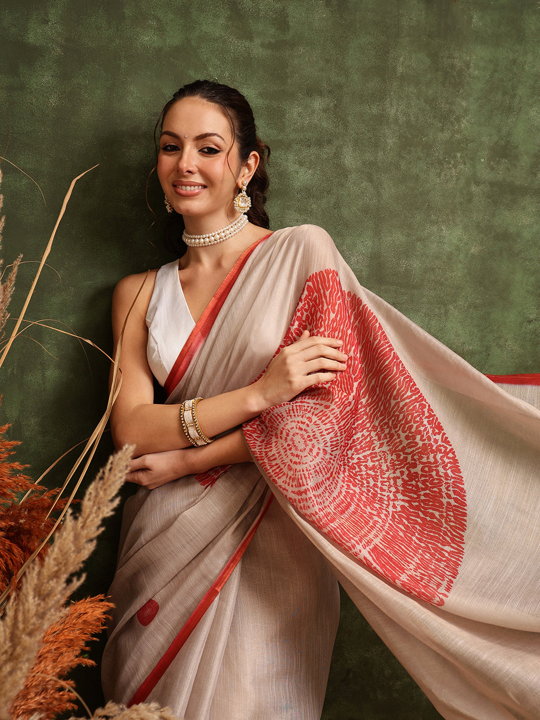 Hiral Fashion Cream Bollywood Cotton Tissue Solid Digital Printed Saree