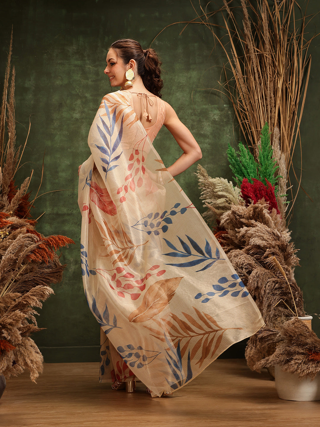 Hiral Fashion Off White Bollywood Cotton Tissue Floral Digital Printed Saree