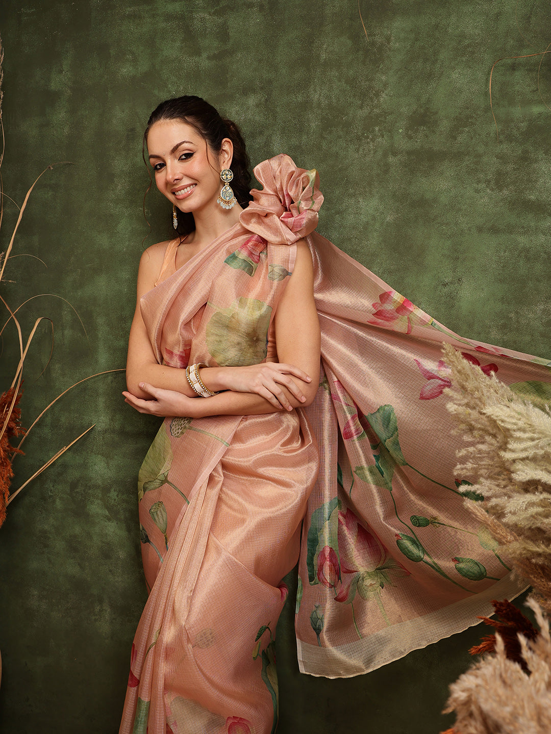 Hiral Fashion Peach Bollywood Cotton Tissue Floral Digital Printed Saree