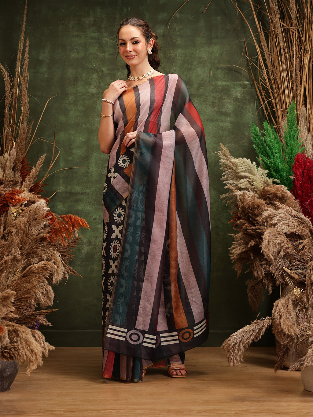 Hiral Fashion Black Cotton Silk Abstract Digital Printed Saree