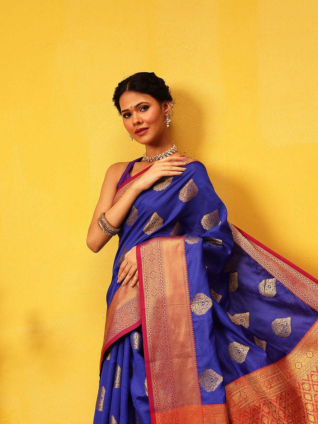Hiral Fashion Blue Kanjeevaram Silk Woven Design Saree
