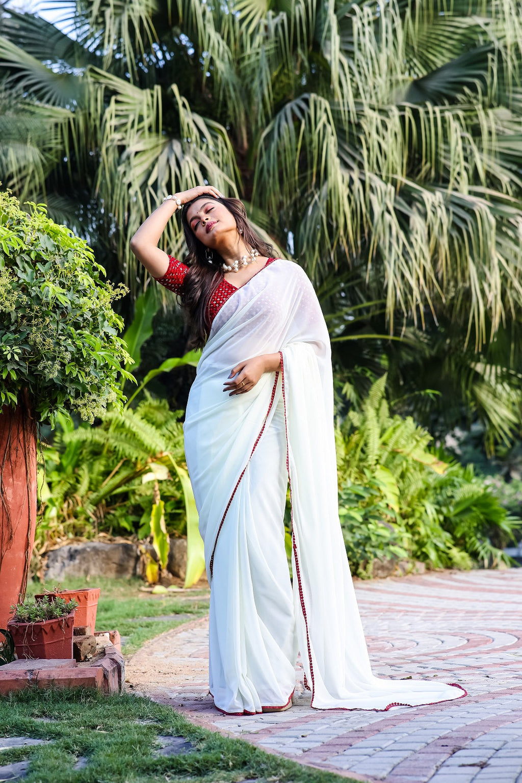 Teeya Creation Off White Color Georgette Fabric ready To Wear Saree
