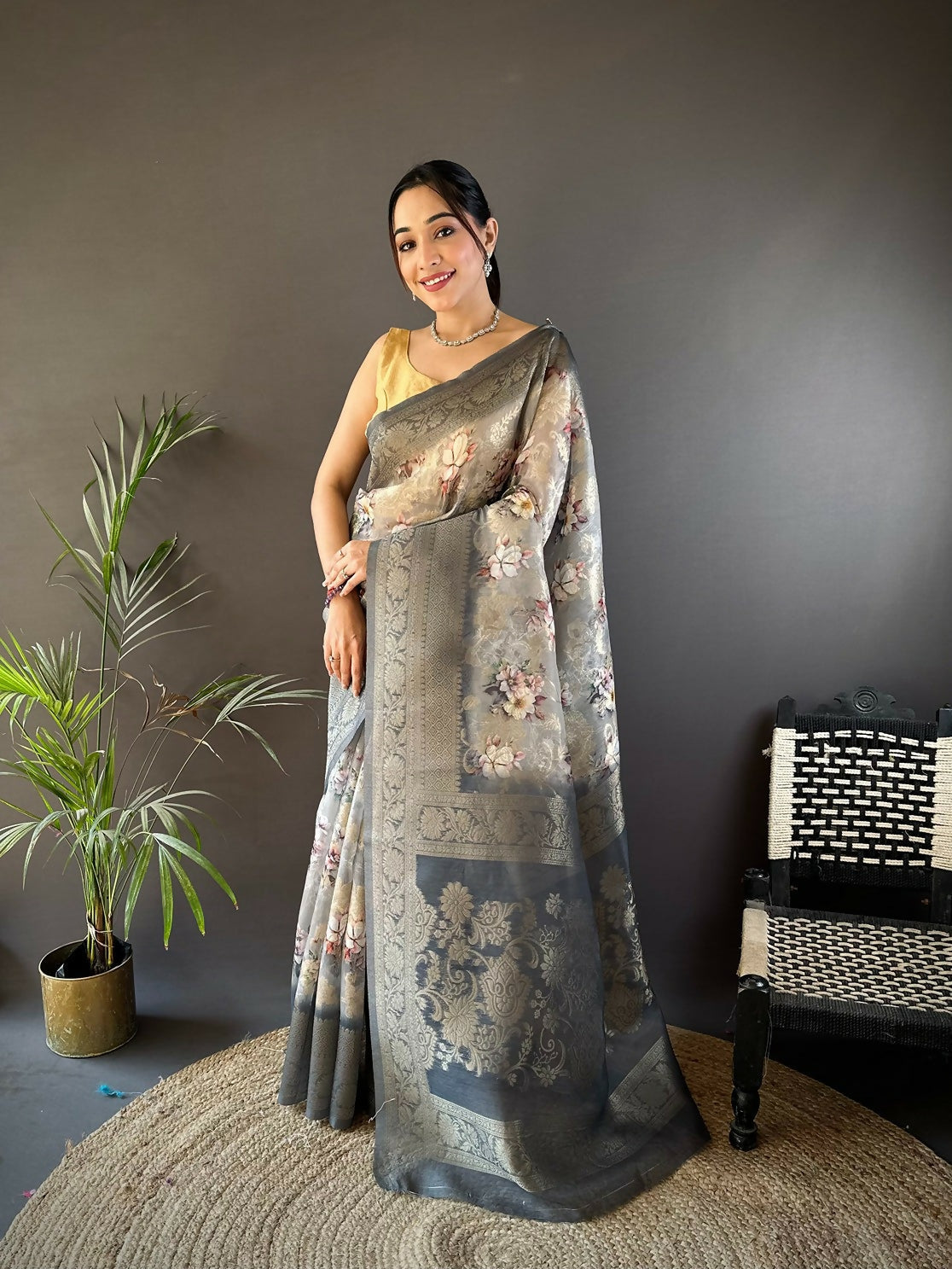 Joban Fashion Grey Floral Motifs Banarasi Silk Sarees