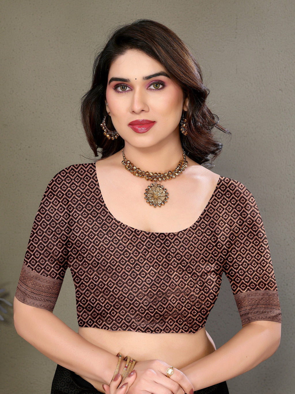 Vedant Vastram Litchi Silk Banarasi Silk Saree - Black - Distacart