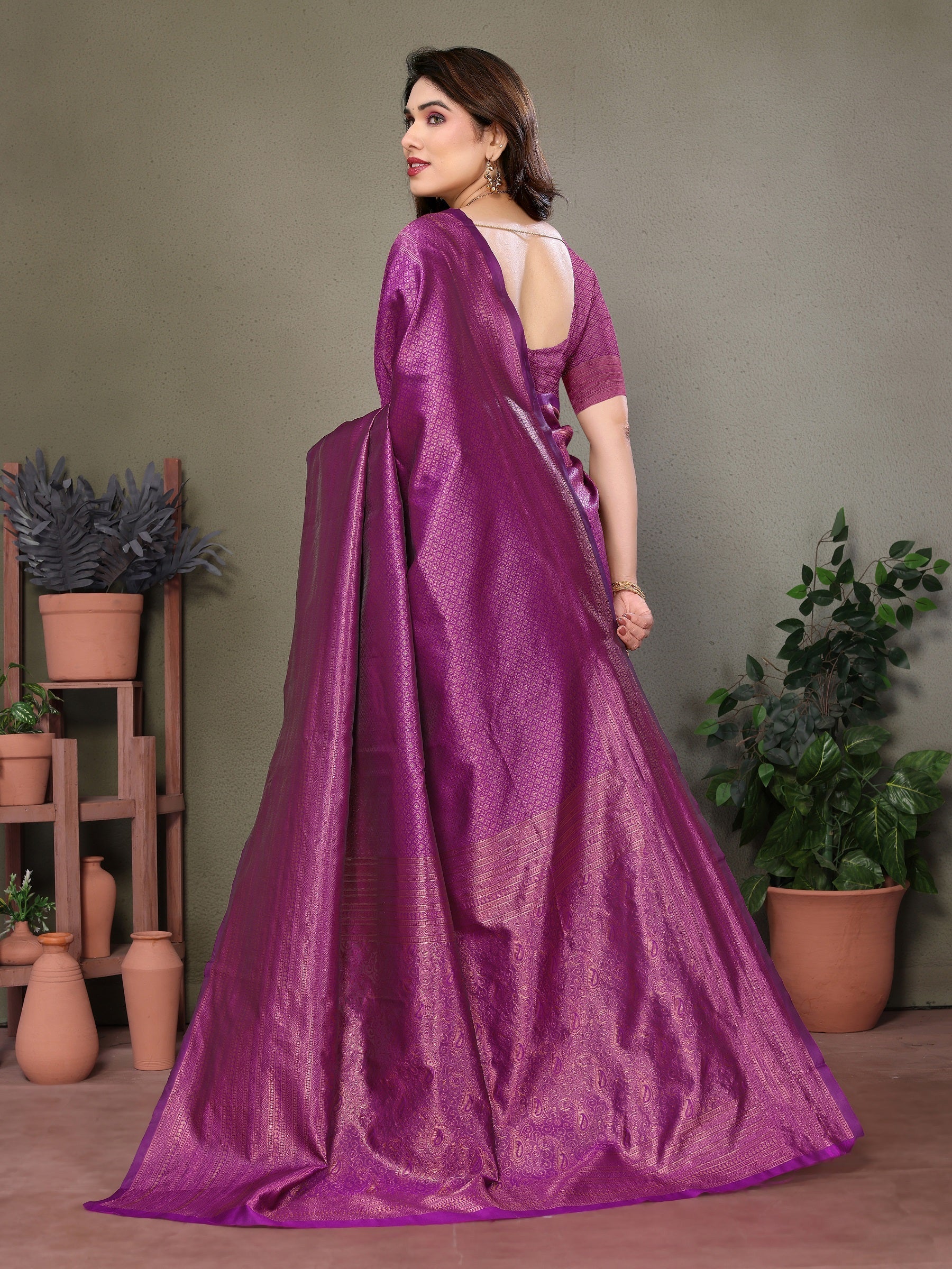Vedant Vastram Litchi Silk Banarasi Silk Saree - Purple - Distacart
