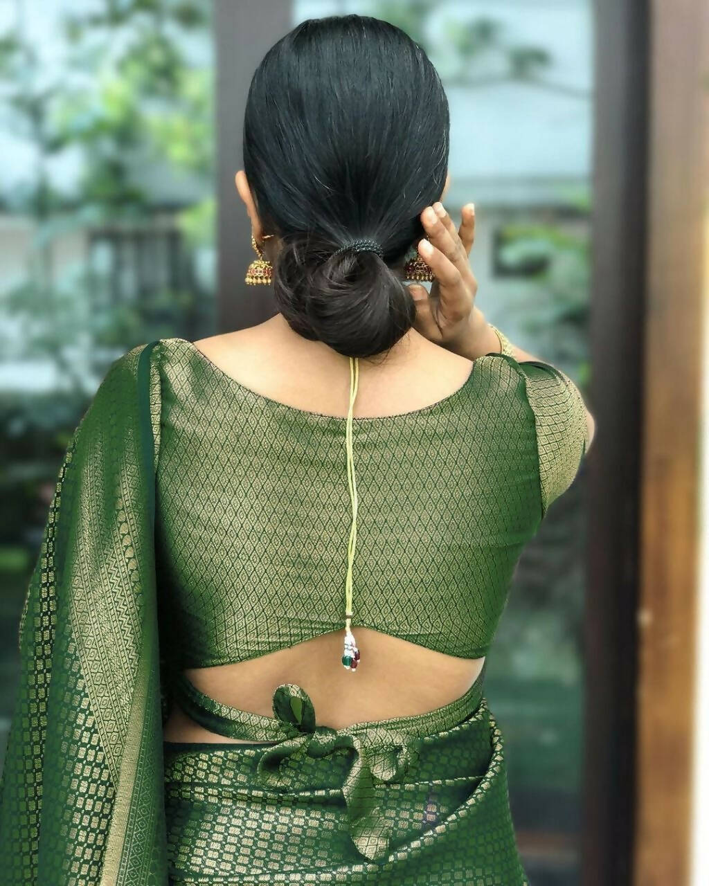 DEIANA'S Beautiful Designer Golden zari Soft Lichi Silk Saree - Green