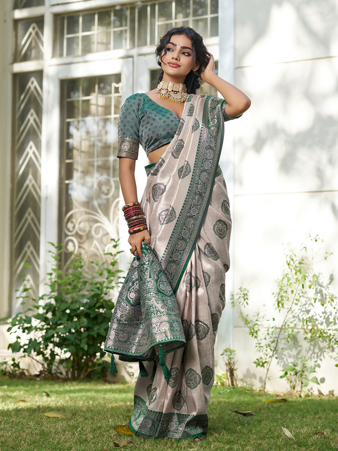Shree Shyam Fashion Cream With Dark Green Silk Blend Saree - Distacart