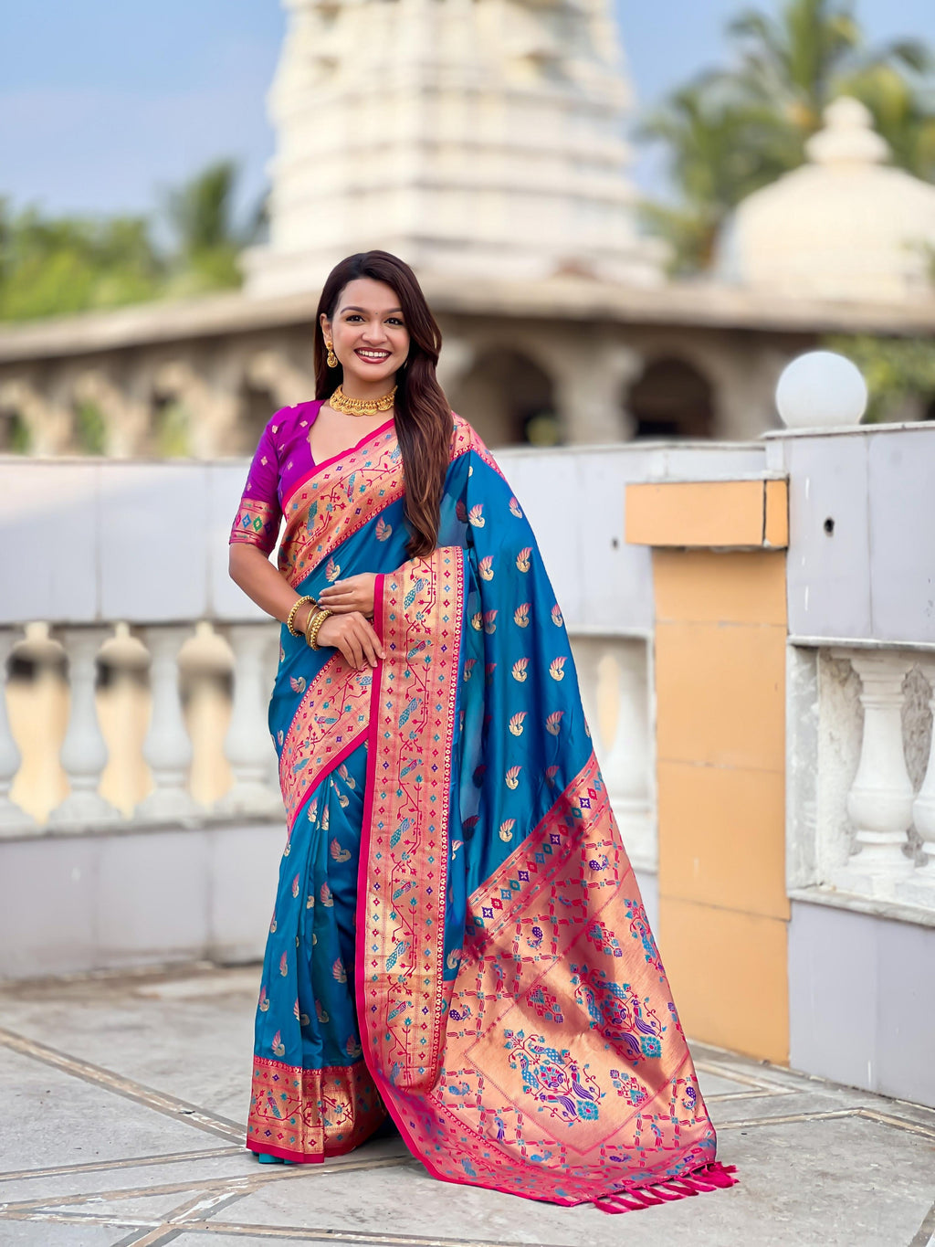 Vedant Vastram Soft Litchi Silk Paithani Jacquard Saree - Firozi