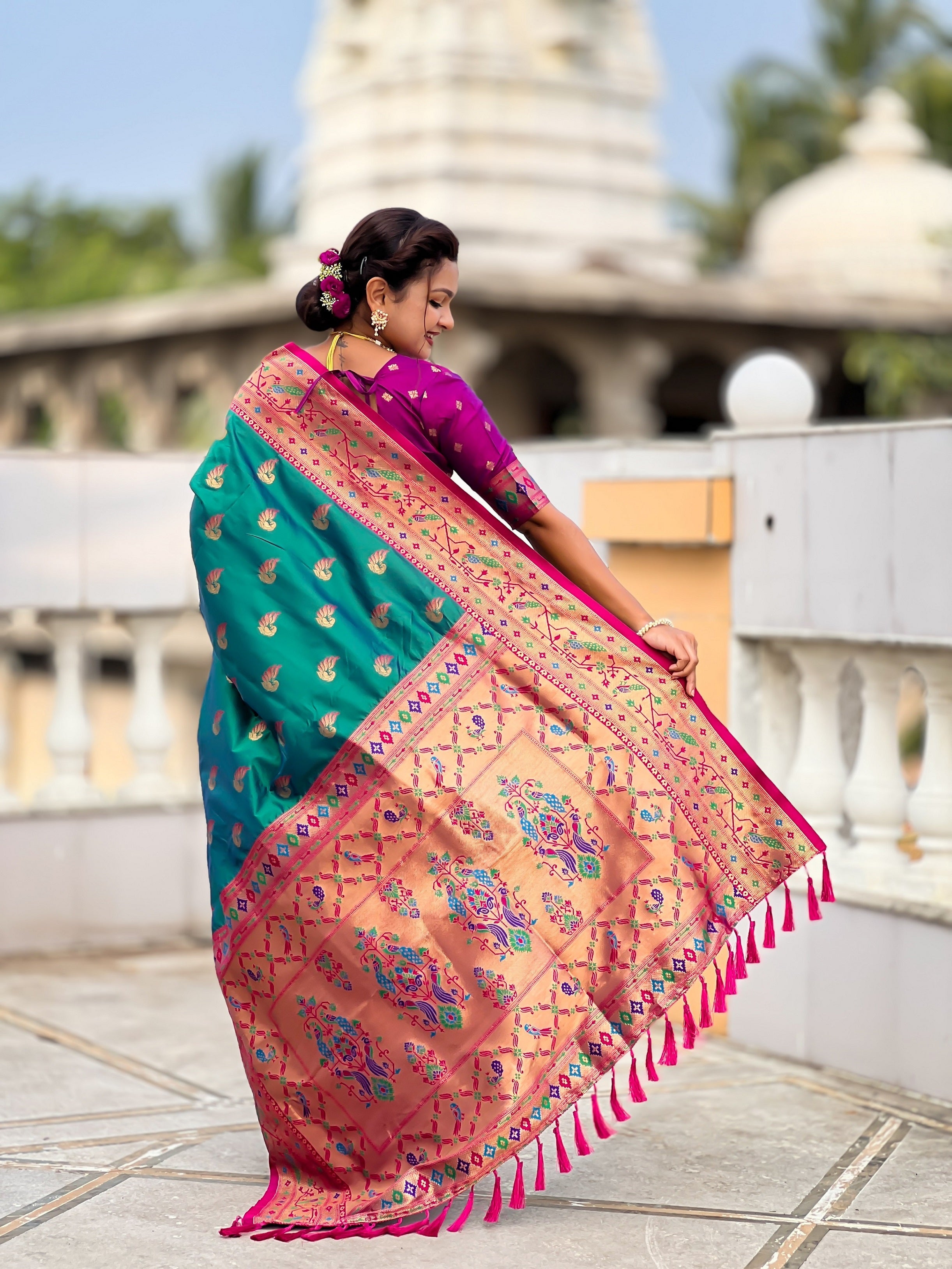Vedant Vastram Soft Litchi Silk Paithani Jacquard Saree - Rama