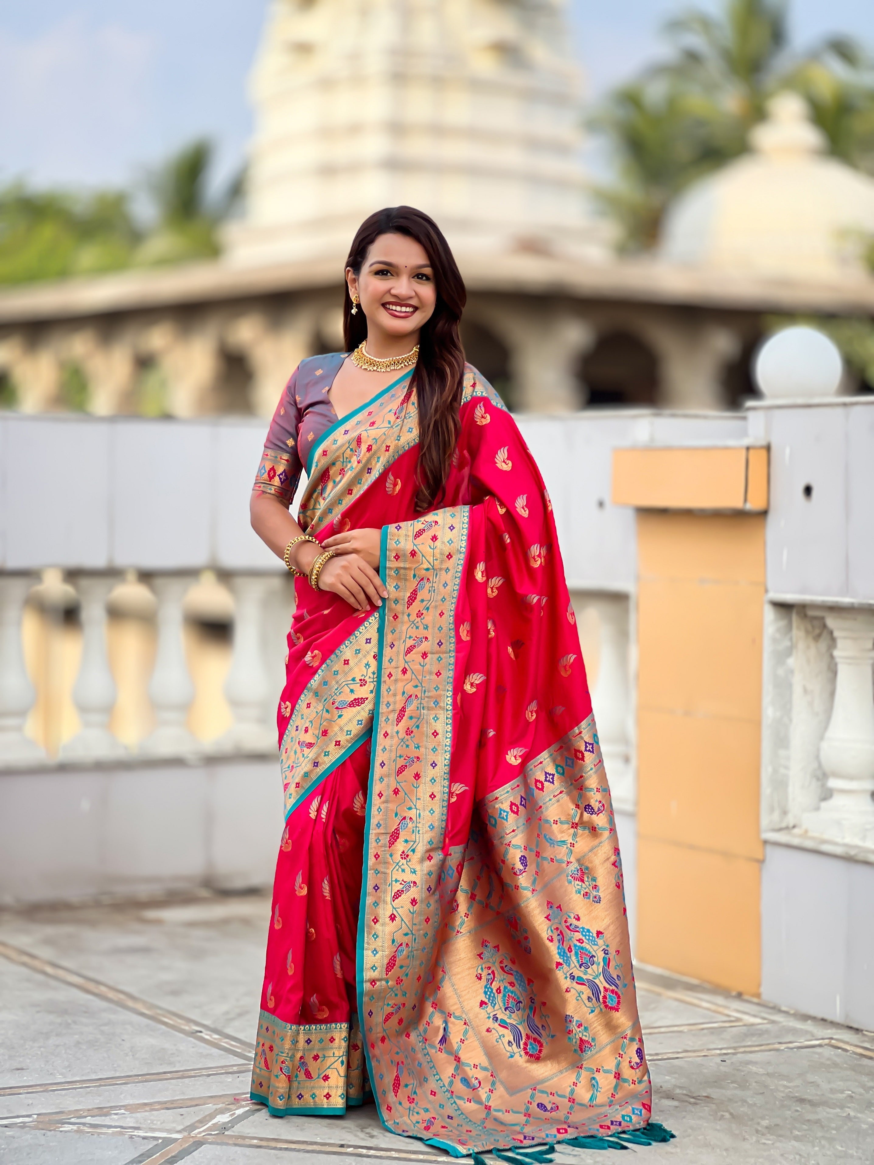 Vedant Vastram Soft Litchi Silk Paithani Jacquard Saree - Pink