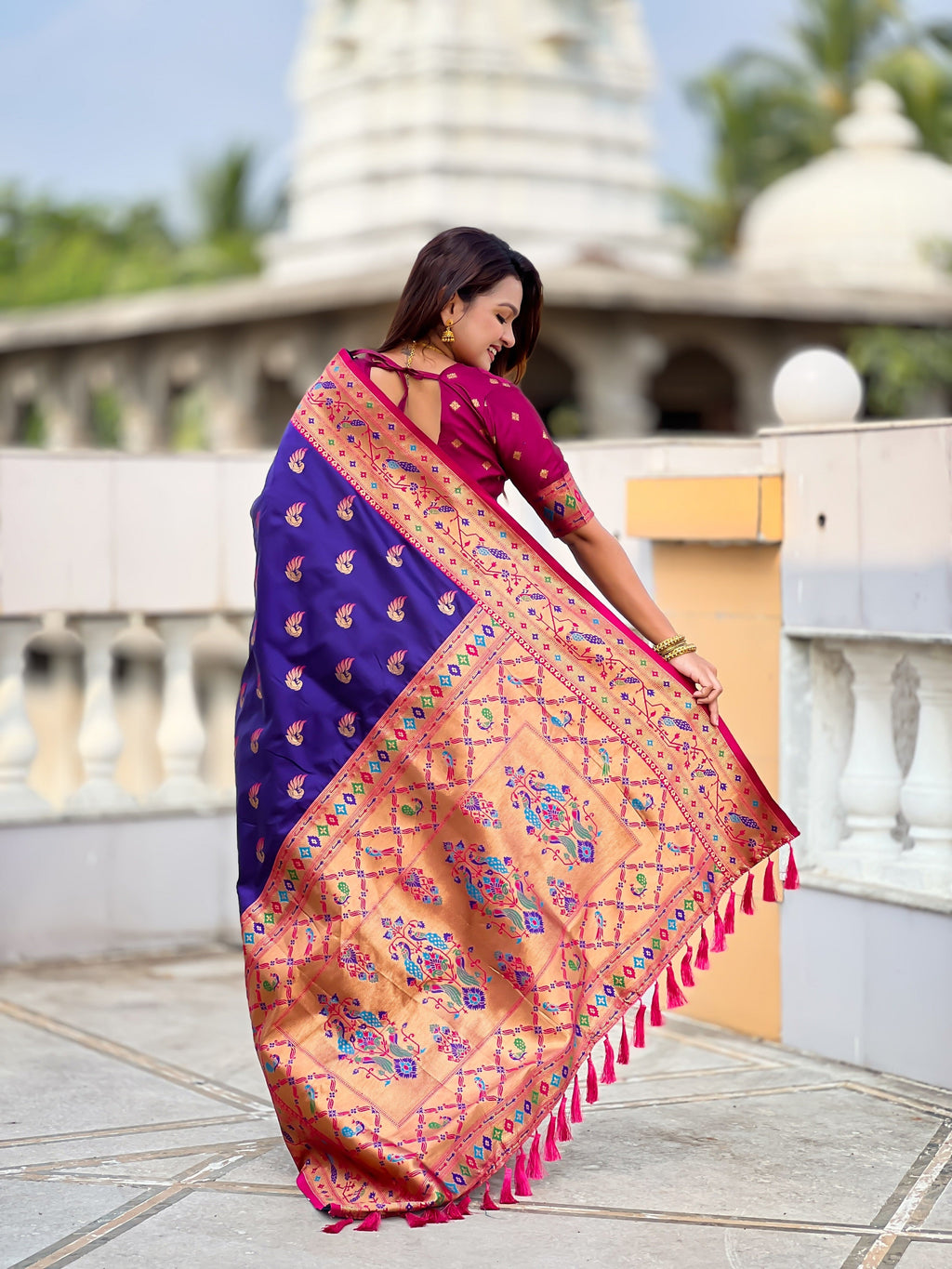Vedant Vastram Soft Litchi Silk Paithani Jacquard Saree - Violet