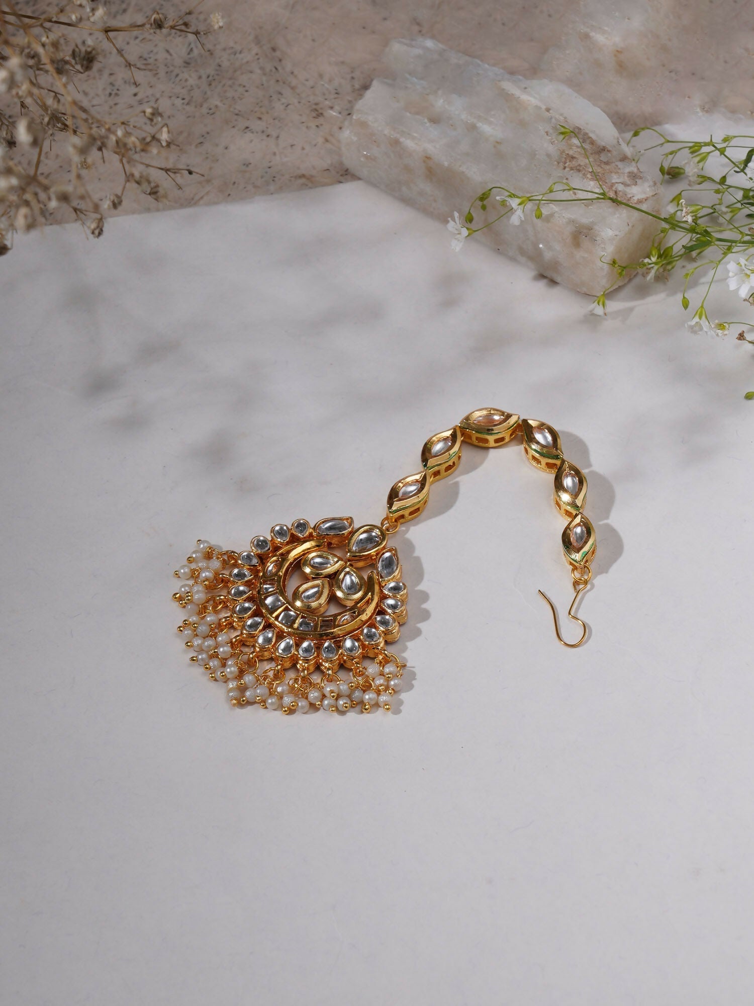 Kundan Maang Tikka (Gold) - Ruby Raang - Distacart