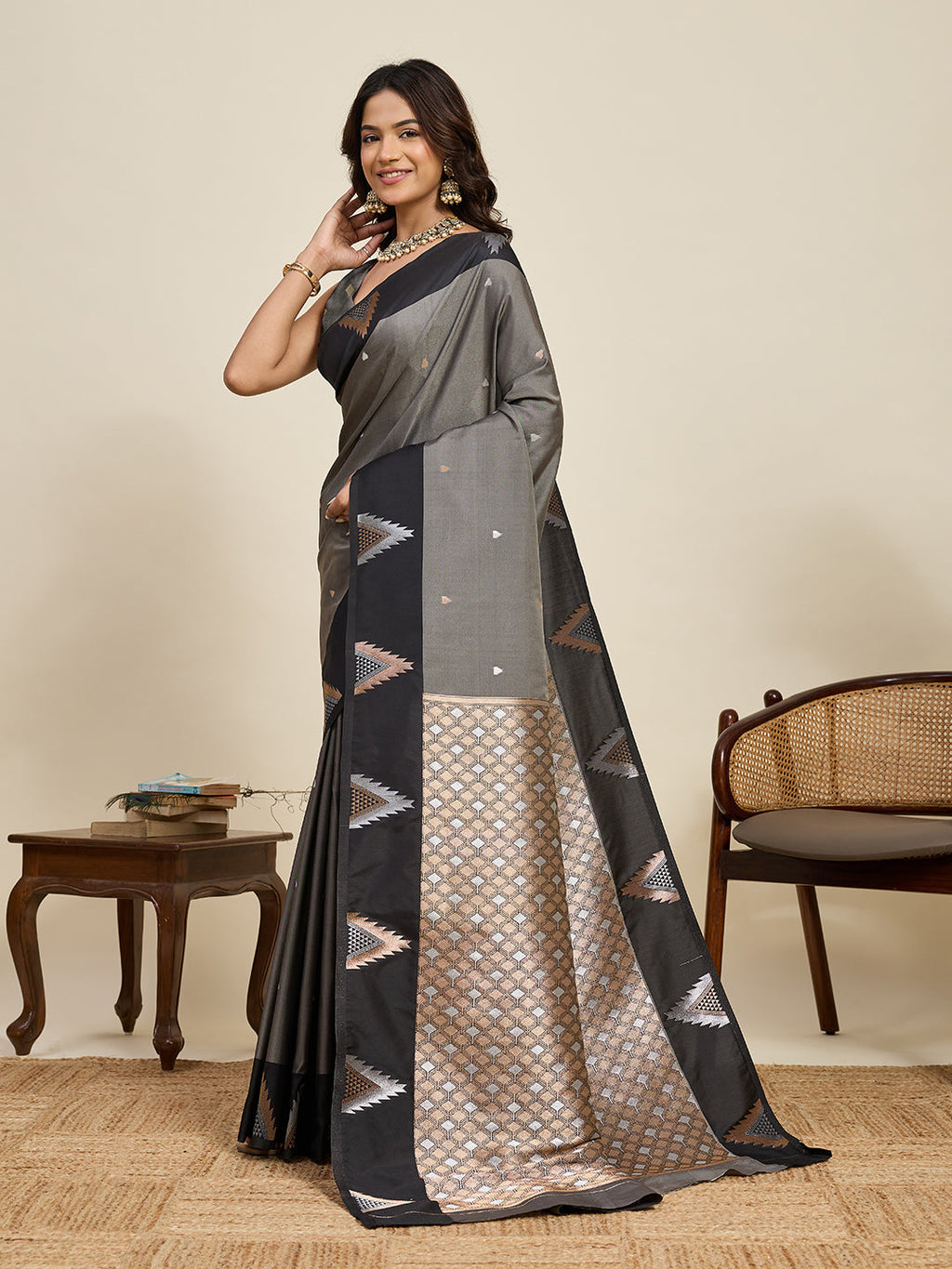 Vedant Vastram Soft Litchi Silk Banarasi Silk Jacquard Saree - Black