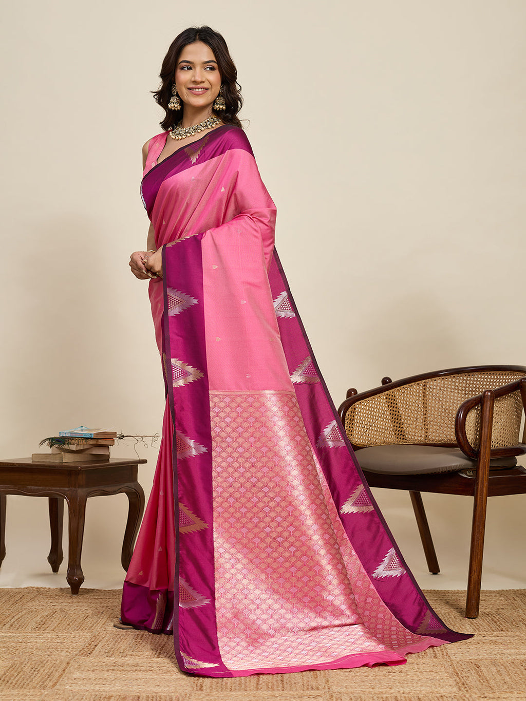 Vedant Vastram Soft Litchi Silk Banarasi Silk Jacquard Saree - Pink