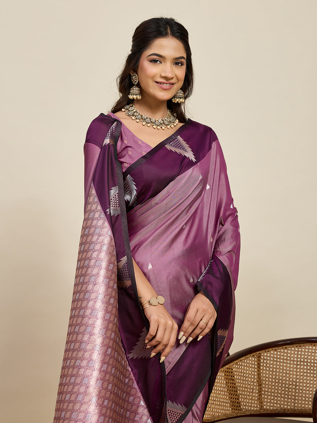 Vedant Vastram Soft Litchi Silk Banarasi Silk Jacquard Saree - Wine