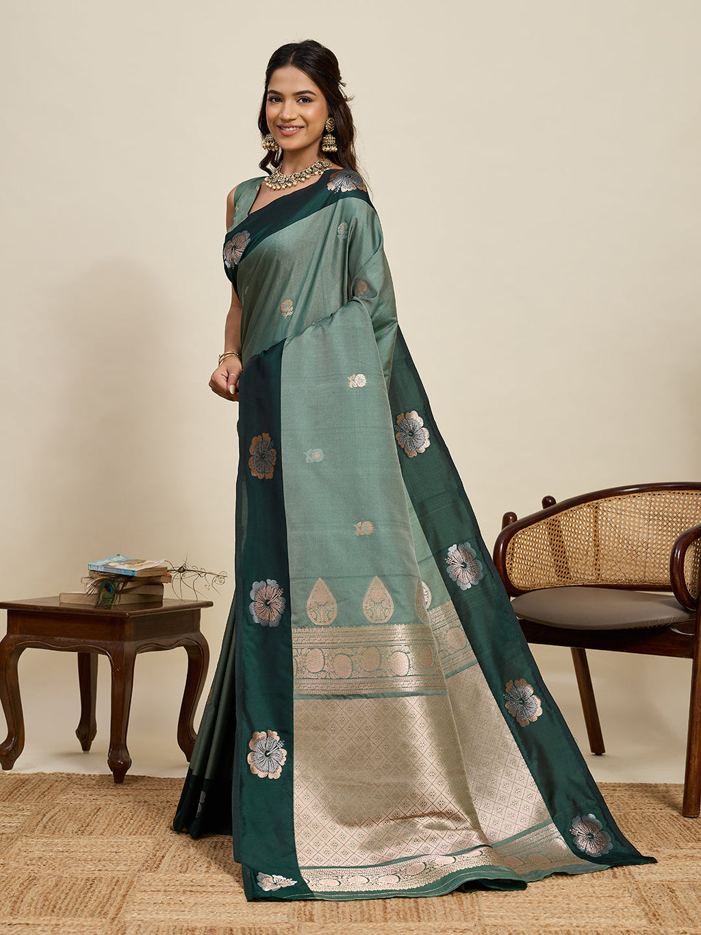 Vedant Vastram Soft Litchi Silk Banarasi Silk Jacquard Saree - Green