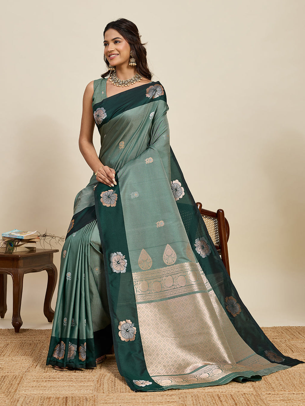Vedant Vastram Soft Litchi Silk Banarasi Silk Jacquard Saree - Green