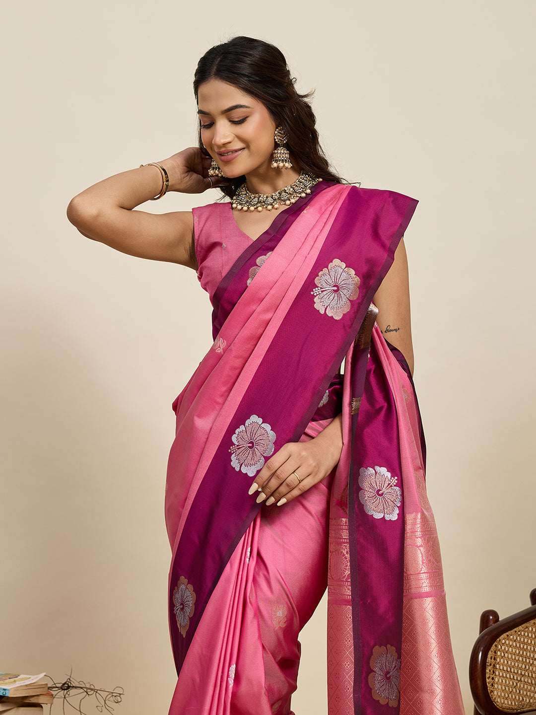 Vedant Vastram Soft Litchi Silk Banarasi Silk Jacquard Saree - Pink