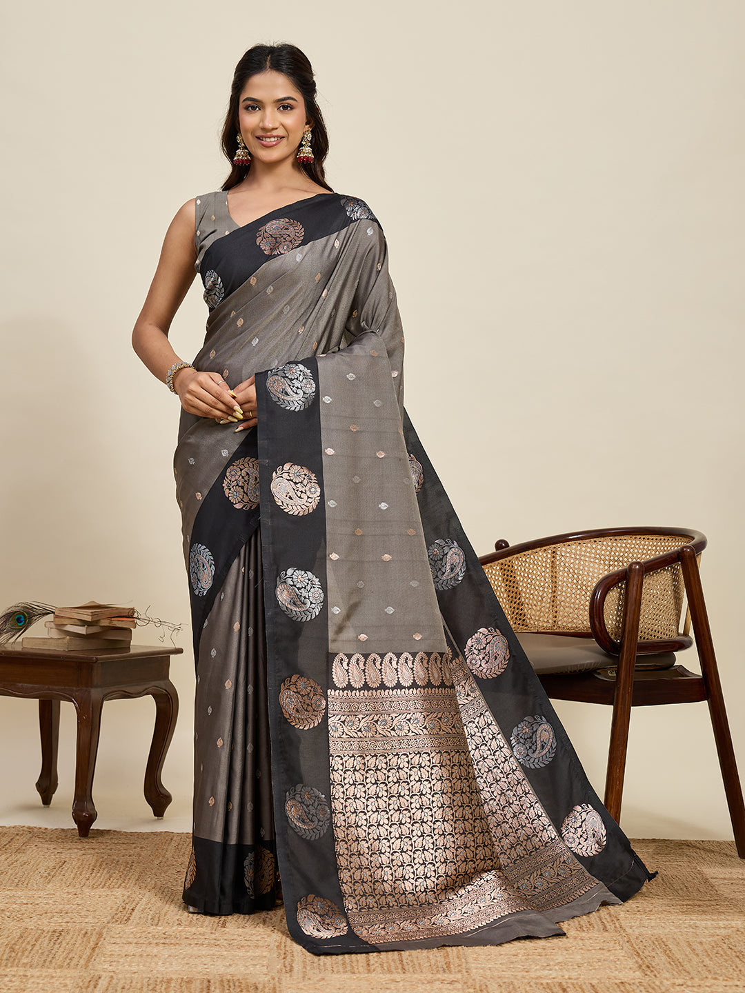 Vedant Vastram Soft Litchi Silk Banarasi Silk Jacquard Saree - Black