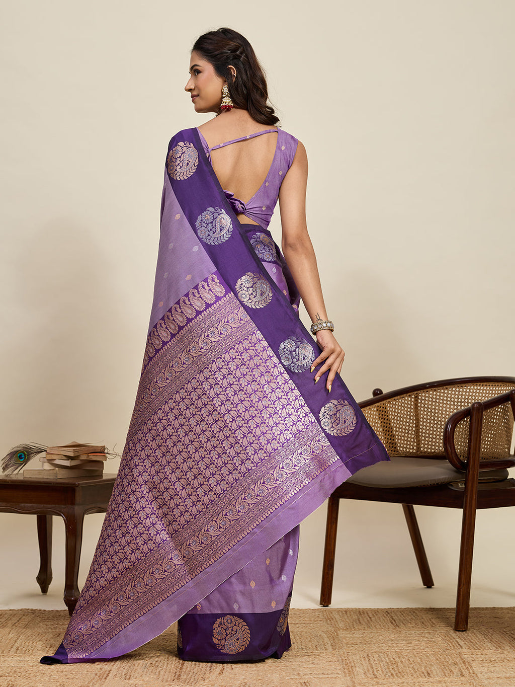 Vedant Vastram Soft Litchi Silk Banarasi Silk Jacquard Saree - Lavender