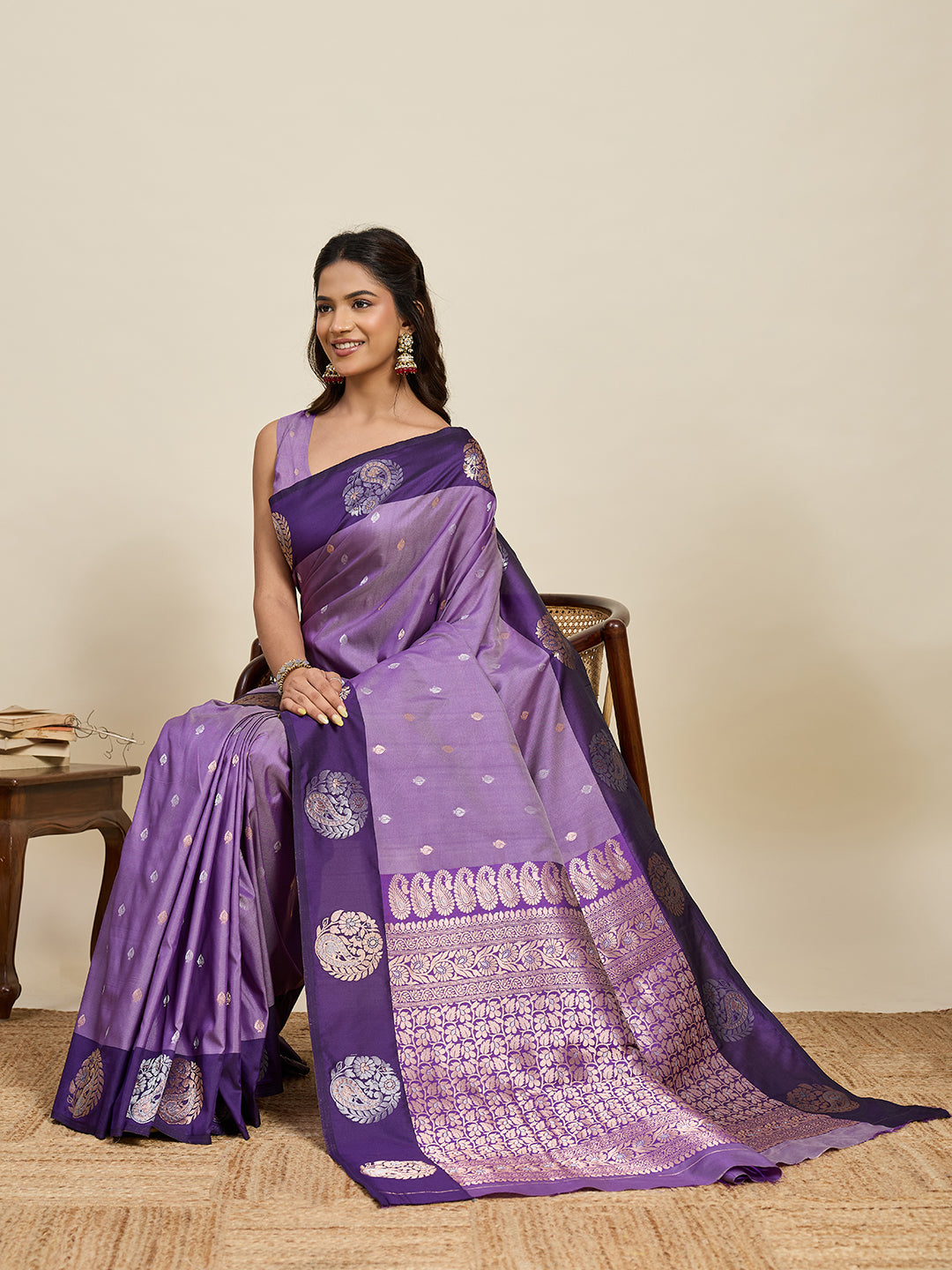 Vedant Vastram Soft Litchi Silk Banarasi Silk Jacquard Saree - Lavender