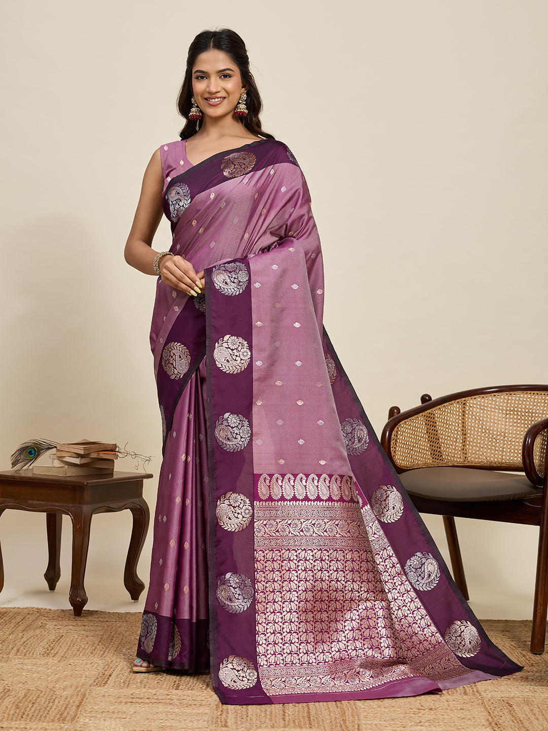 Vedant Vastram Soft Litchi Silk Banarasi Silk Jacquard Saree - Wine