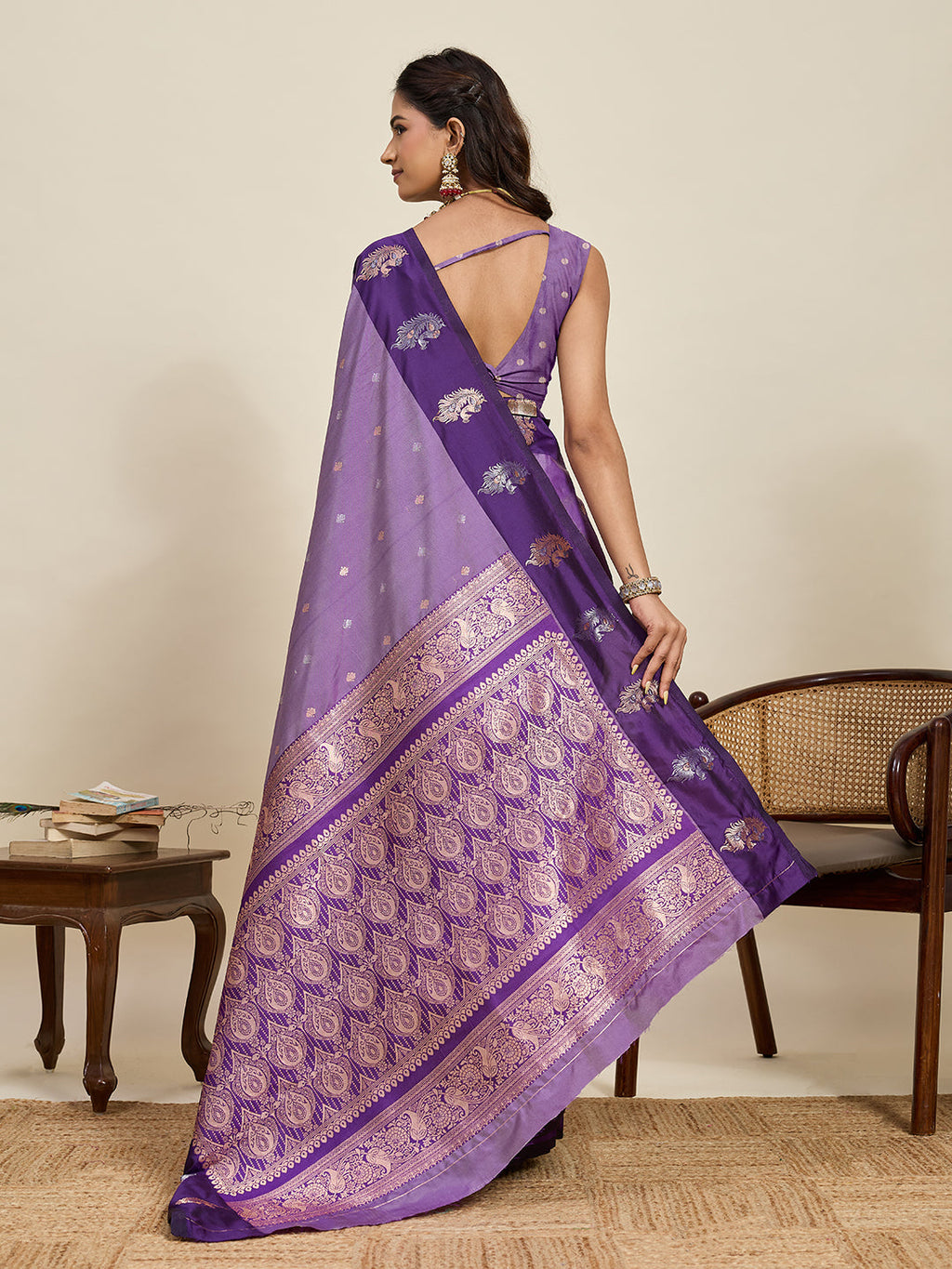 Vedant Vastram Soft Litchi Silk Banarasi Silk Jacquard Saree - Lavender