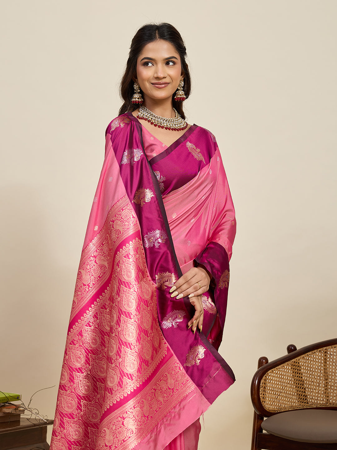 Vedant Vastram Soft Litchi Silk Banarasi Silk Jacquard Saree - Pink