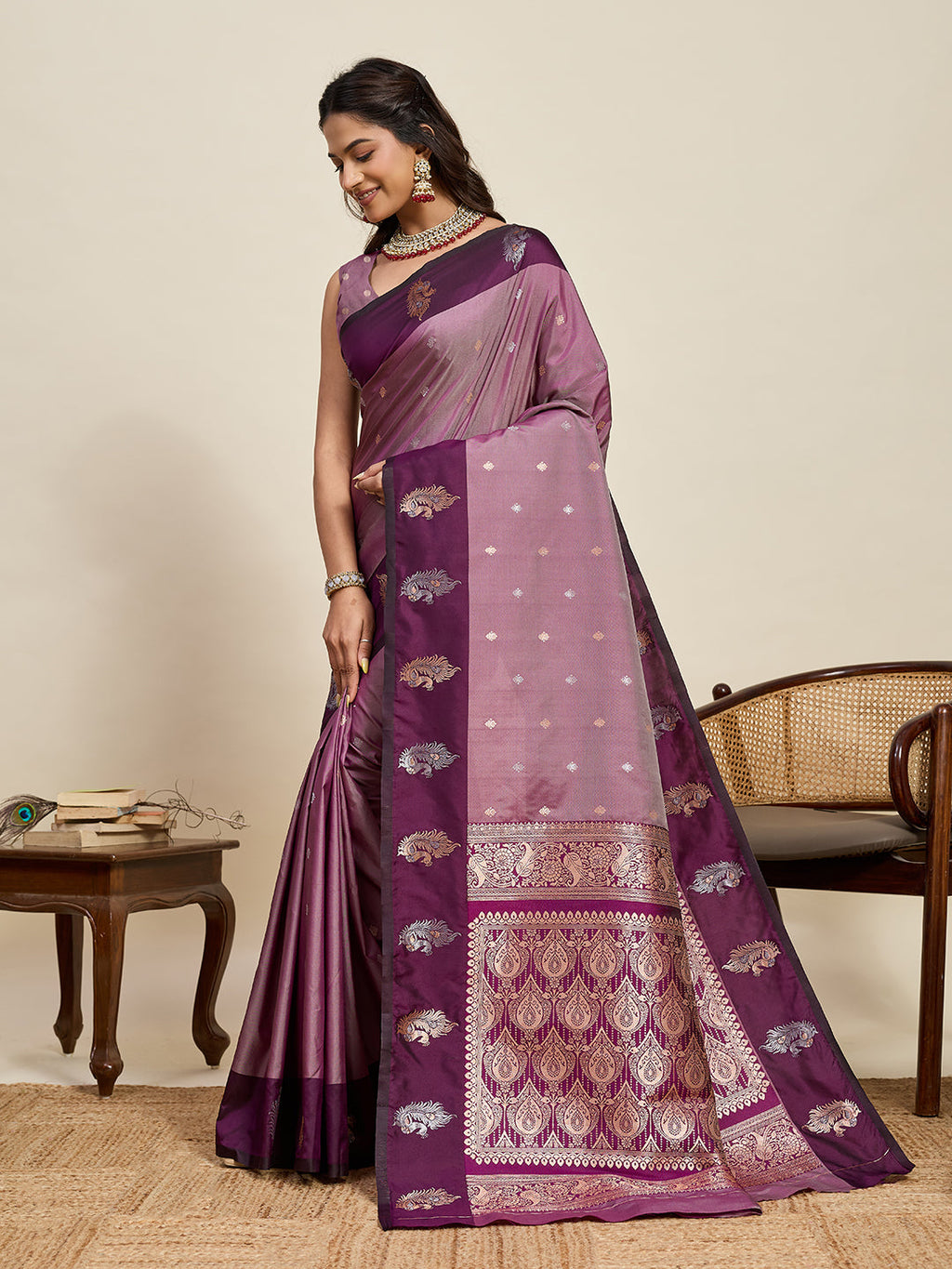 Vedant Vastram Soft Litchi Silk Banarasi Silk Jacquard Saree - Wine