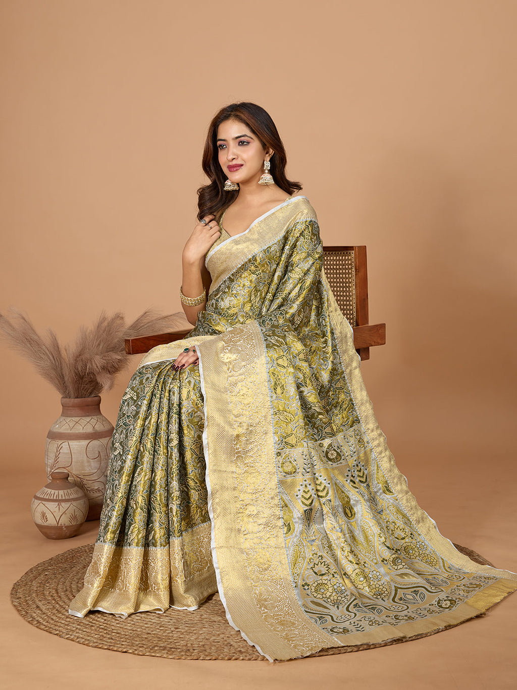 Vedant Vastram Soft Litchi Silk Kanjeevaram Silk Jacquard Saree - Green