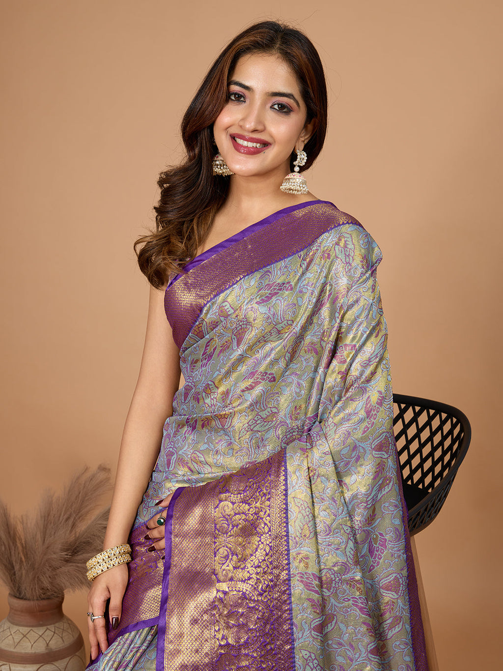 Vedant Vastram Soft Litchi Silk Kanjeevaram Silk Jacquard Saree - Lavender