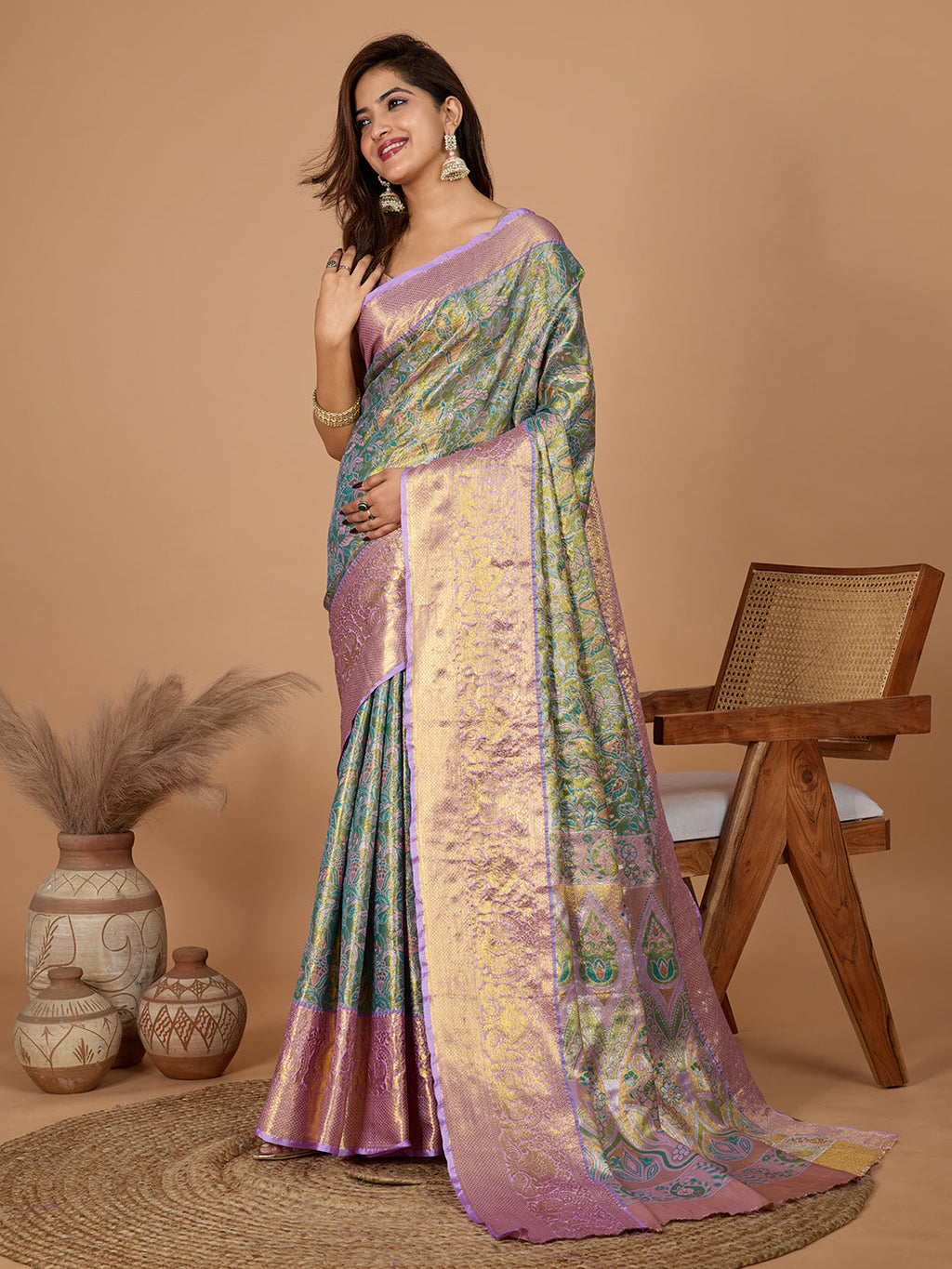 Vedant Vastram Soft Litchi Silk Kanjeevaram Silk Jacquard Saree - Rama