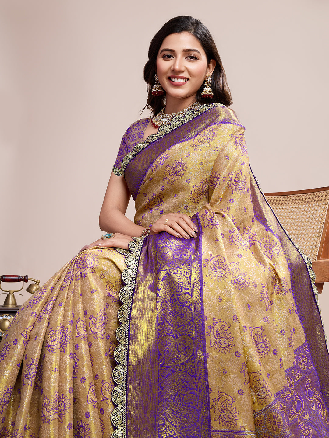 Vedant Vastram Soft Litchi Silk Kanjeevaram Silk Saree - Cream - Distacart