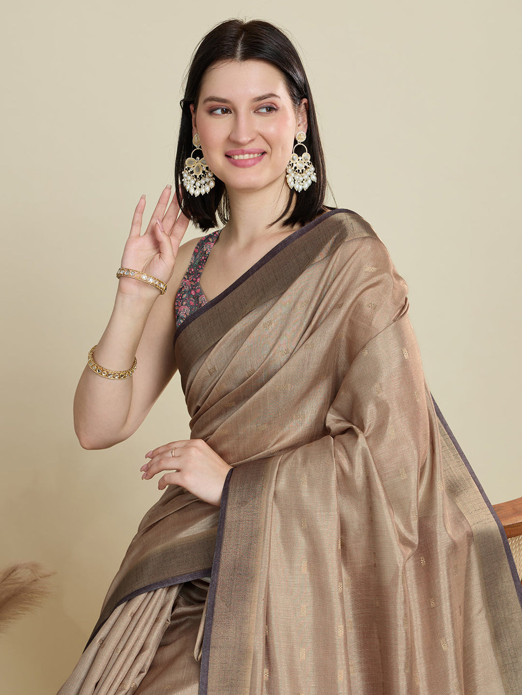 Vedant Vastram Cotton Silk Fancy Jacquard Bollywood Saree - Beige