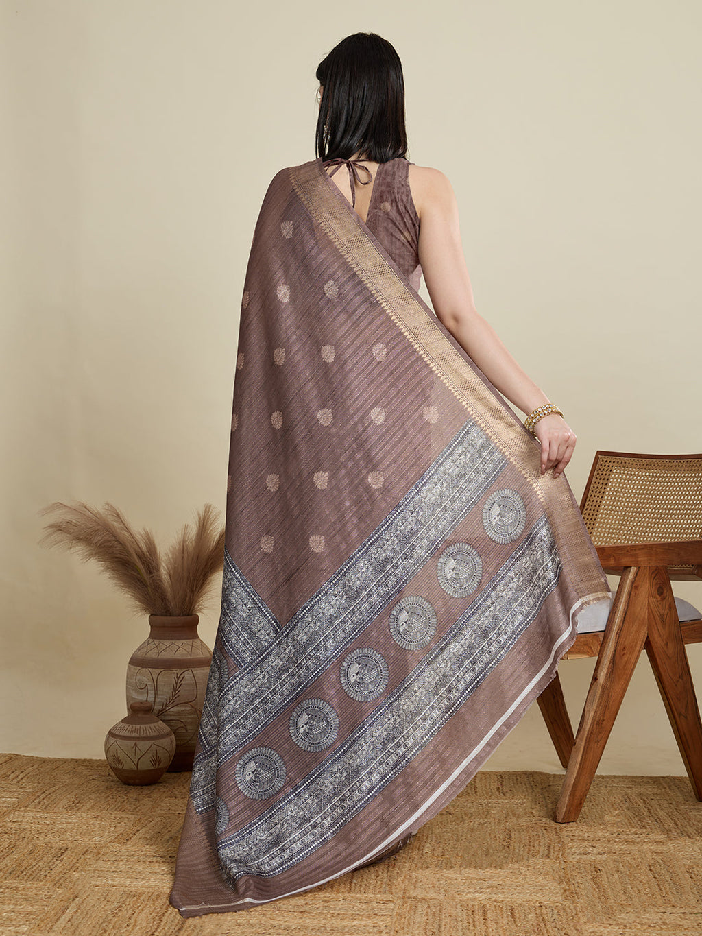 Vedant Vastram Cotton Silk Fancy Jacquard Bollywood Saree - Brown