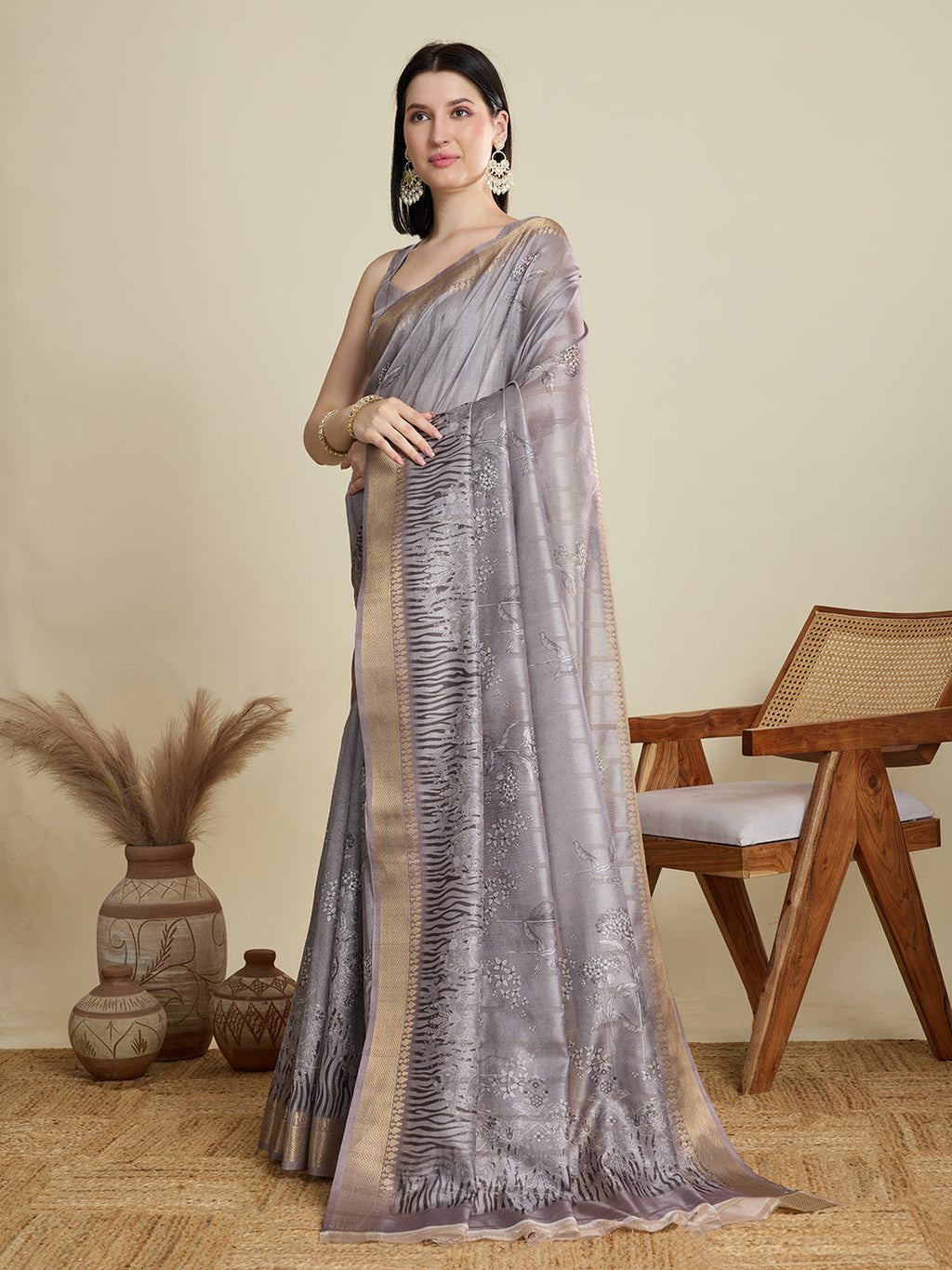 Vedant Vastram Cotton Silk Fancy Jacquard Bollywood Saree - Grey