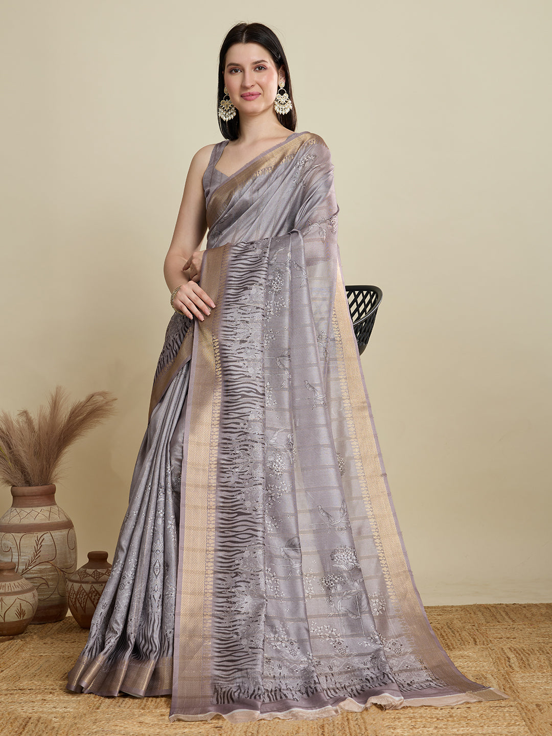 Vedant Vastram Cotton Silk Fancy Jacquard Bollywood Saree - Grey