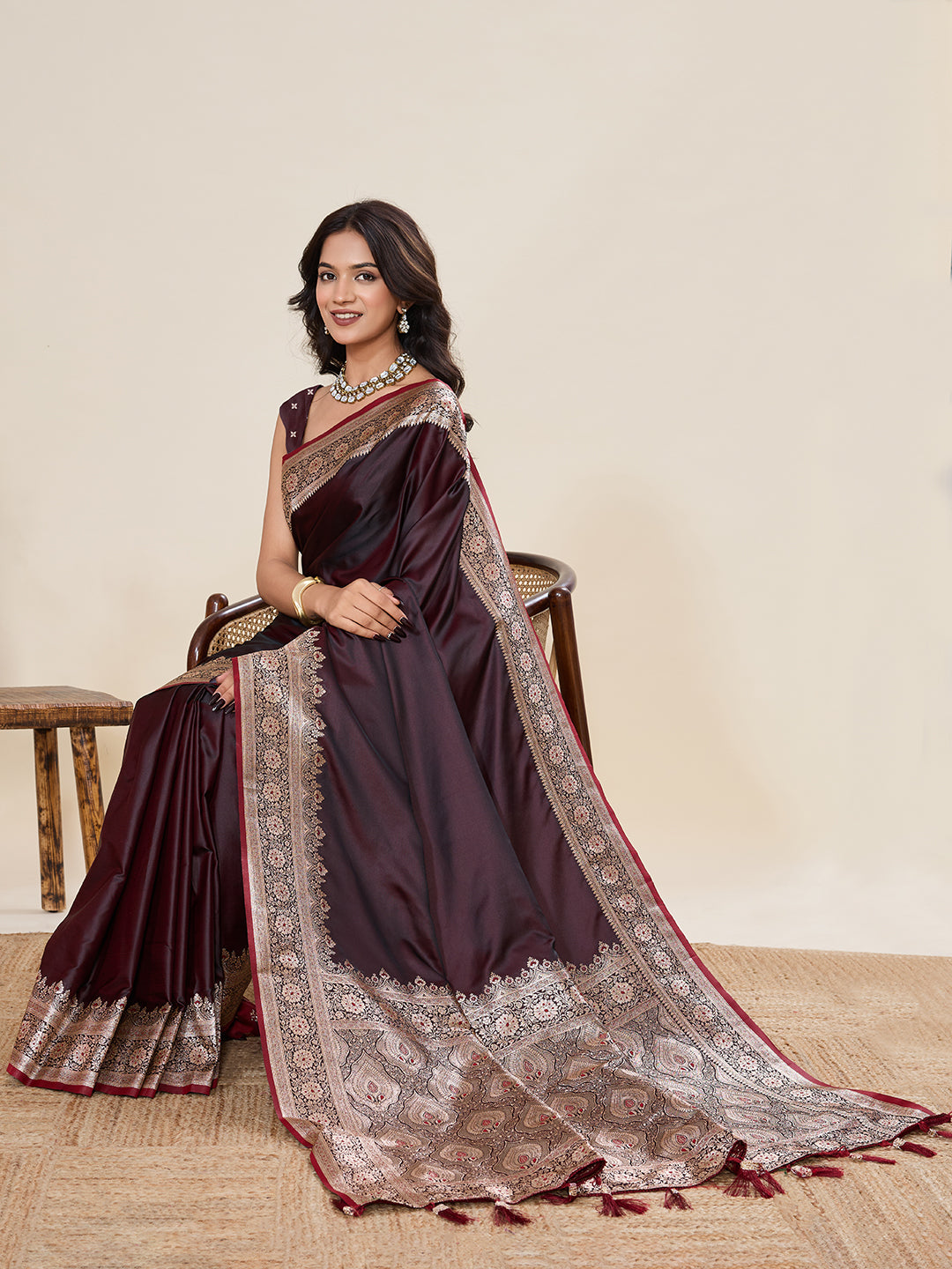 Vedant Vastram Soft Litchi Silk Banarasi Silk Jacquard Saree - Maroon