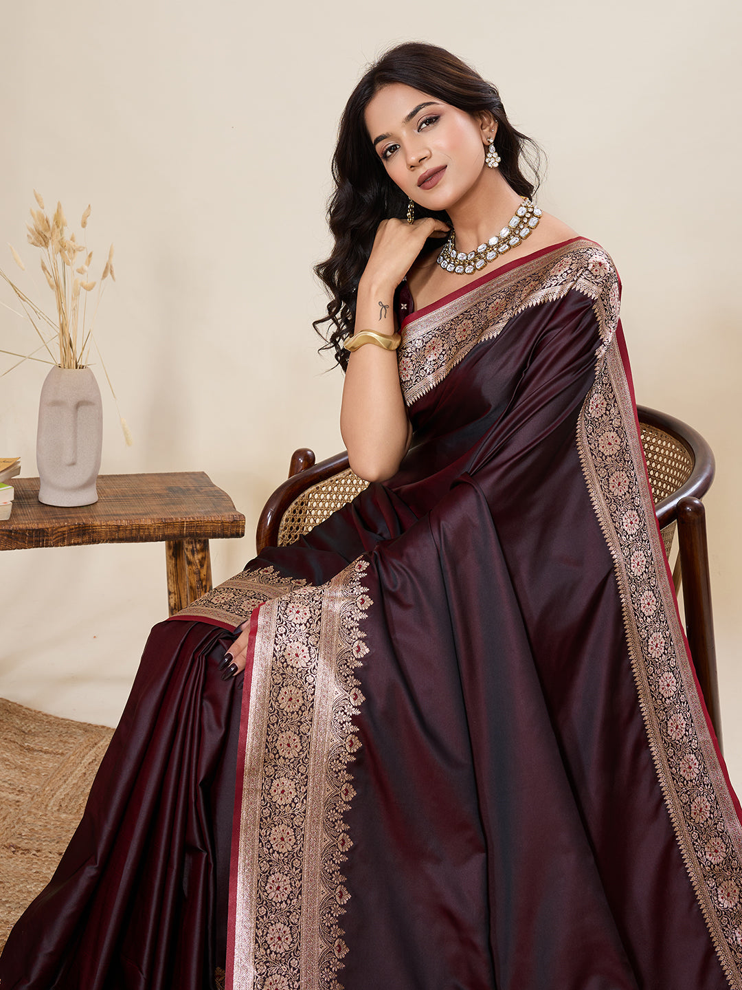 Vedant Vastram Soft Litchi Silk Banarasi Silk Jacquard Saree - Maroon