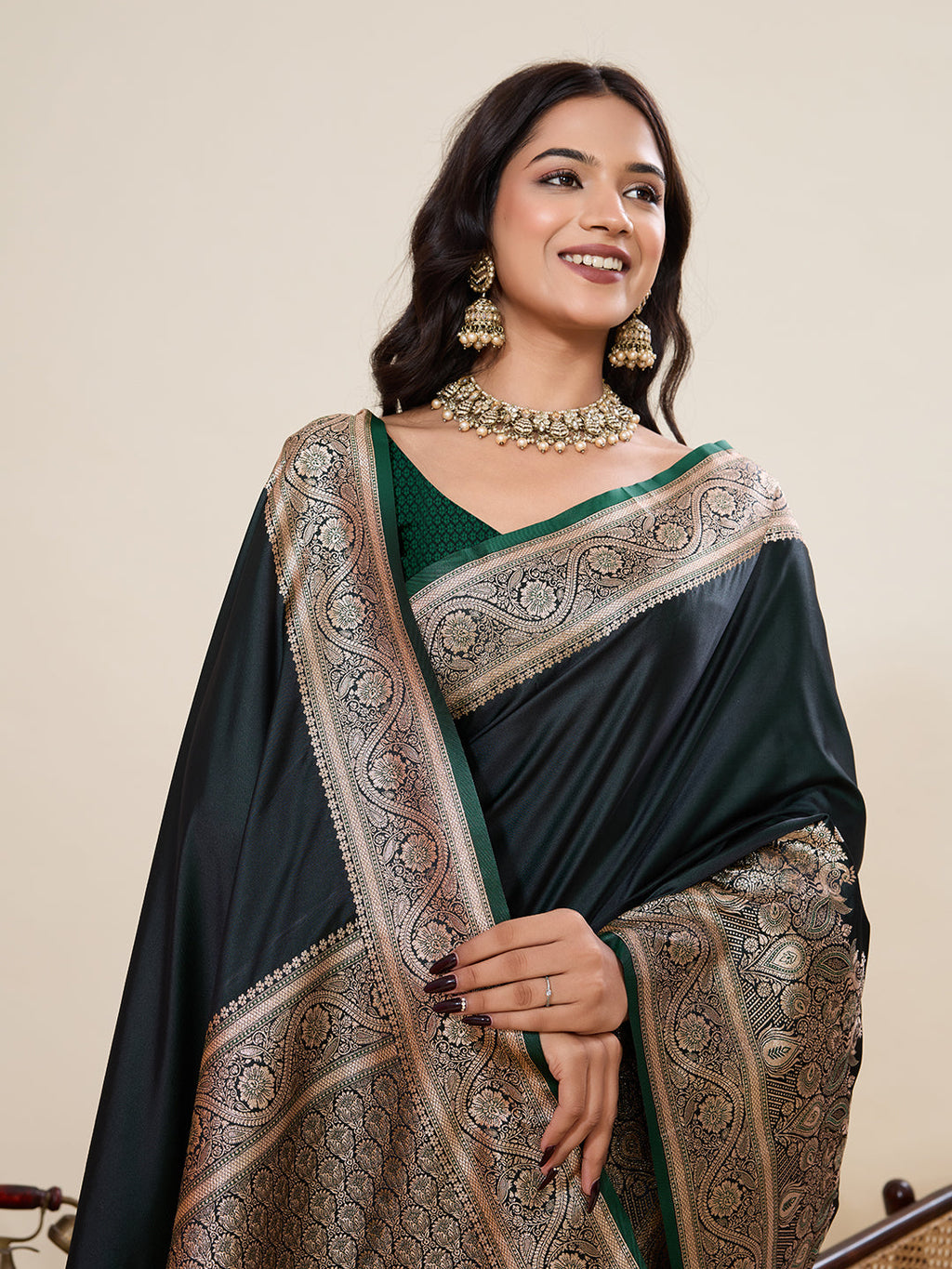 Vedant Vastram Soft Litchi Silk Banarasi Silk Jacquard Saree - Green