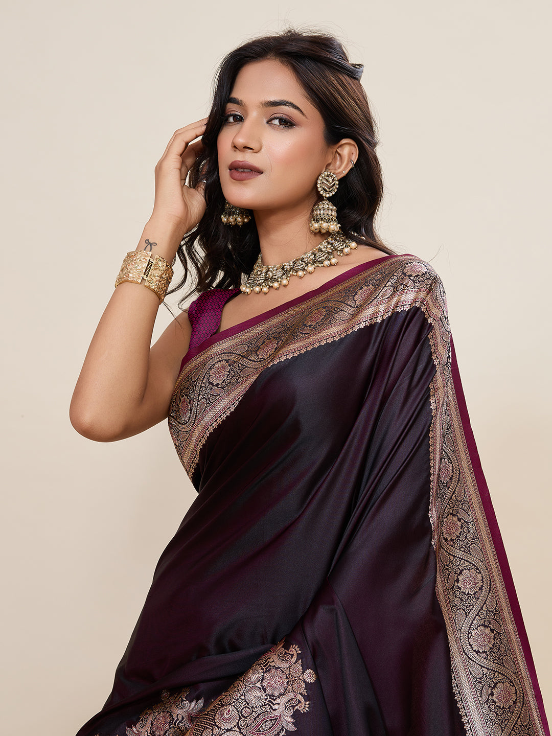 Vedant Vastram Soft Litchi Silk Banarasi Silk Jacquard Saree - Wine