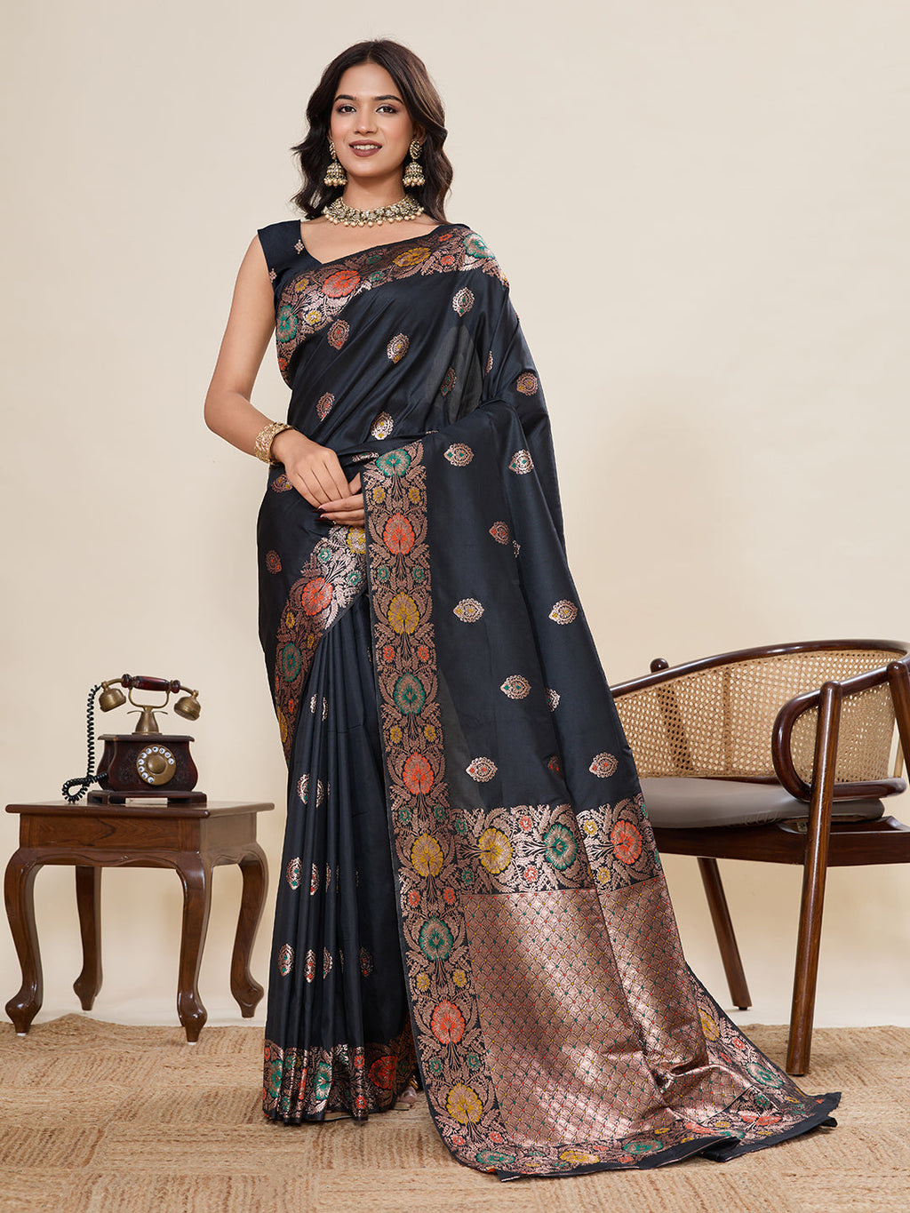 Vedant Vastram Soft Litchi Silk Banarasi Silk Jacquard Saree - Black