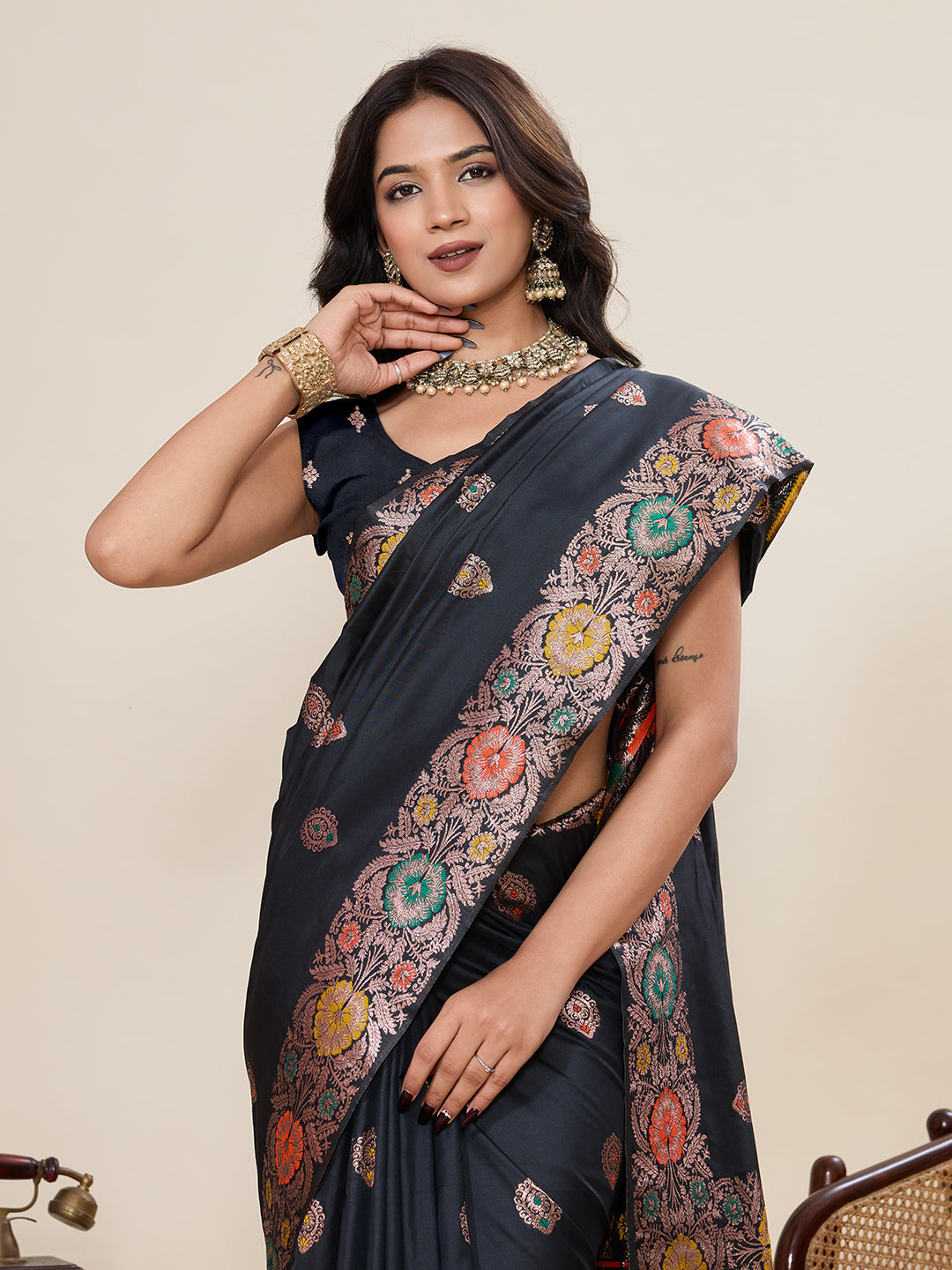 Vedant Vastram Soft Litchi Silk Banarasi Silk Jacquard Saree - Black