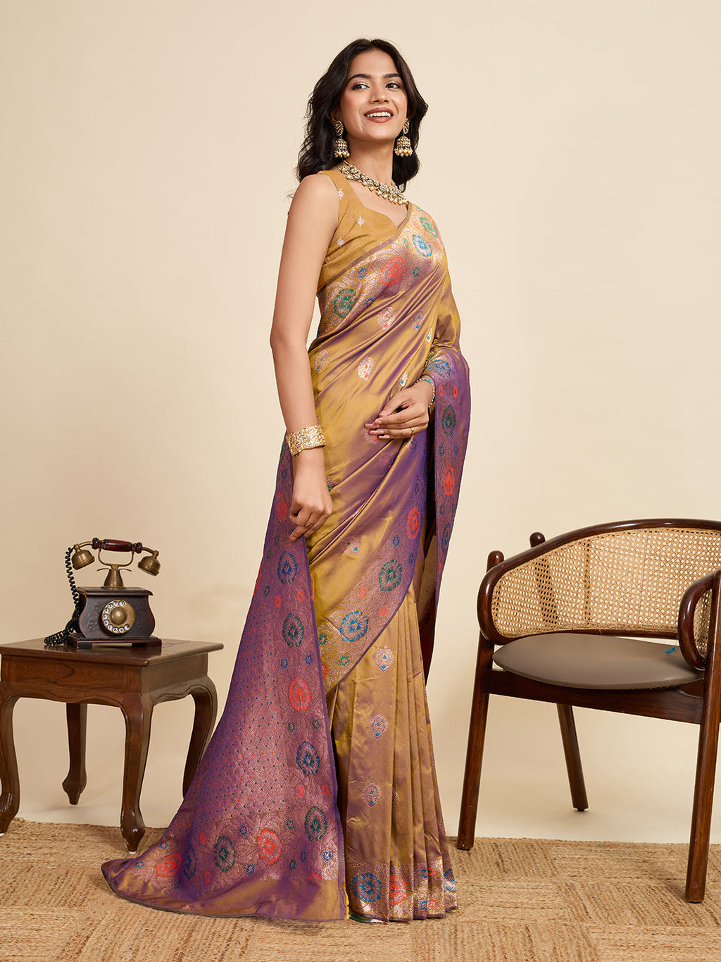 Vedant Vastram Soft Litchi Silk Banarasi Silk Jacquard Saree - Gold