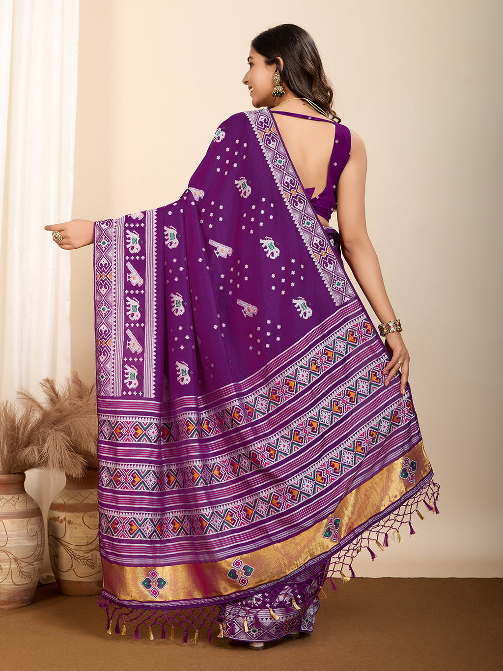 Vedant Vastram Maslin Dola Silk Kanjeevaram Silk Saree - Purple