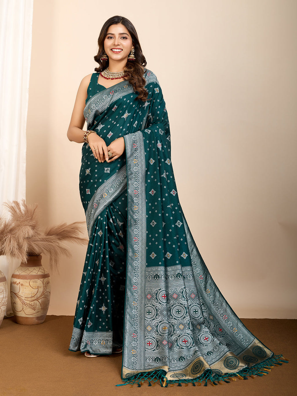 Vedant Vastram Maslin Dola Silk Kanjeevaram Silk Saree - Morpich