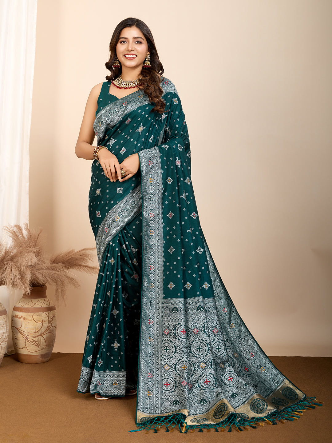 Vedant Vastram Maslin Dola Silk Kanjeevaram Silk Saree - Morpich