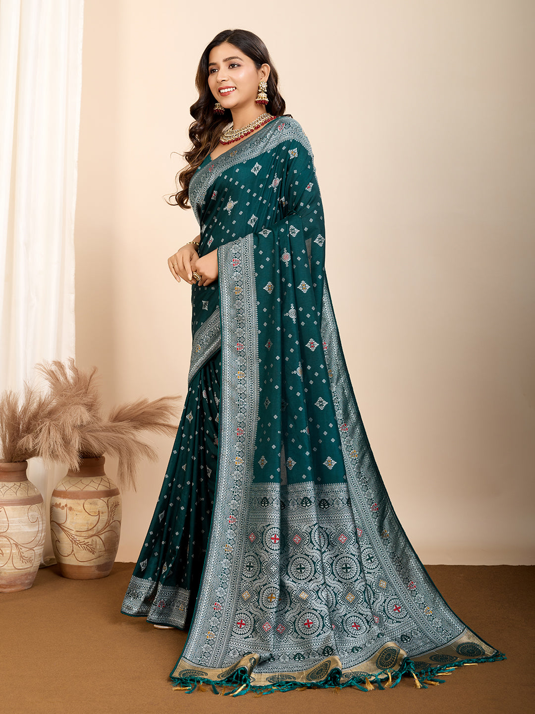 Vedant Vastram Maslin Dola Silk Kanjeevaram Silk Saree - Morpich